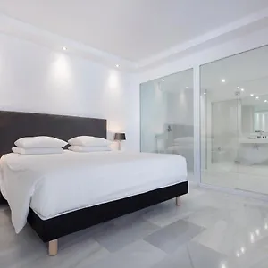 Aparthotel B51 Executive Flats, Marbella